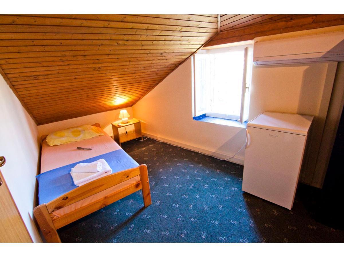 ヴィラ ミア カサ スペタル 部屋 写真